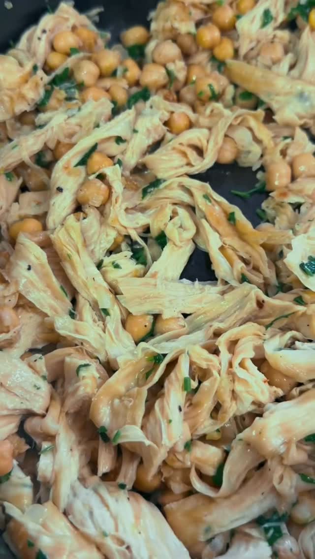 uma opção de prato com grão-de-bico muito fácil de fazer e que fica uma delíciaa!