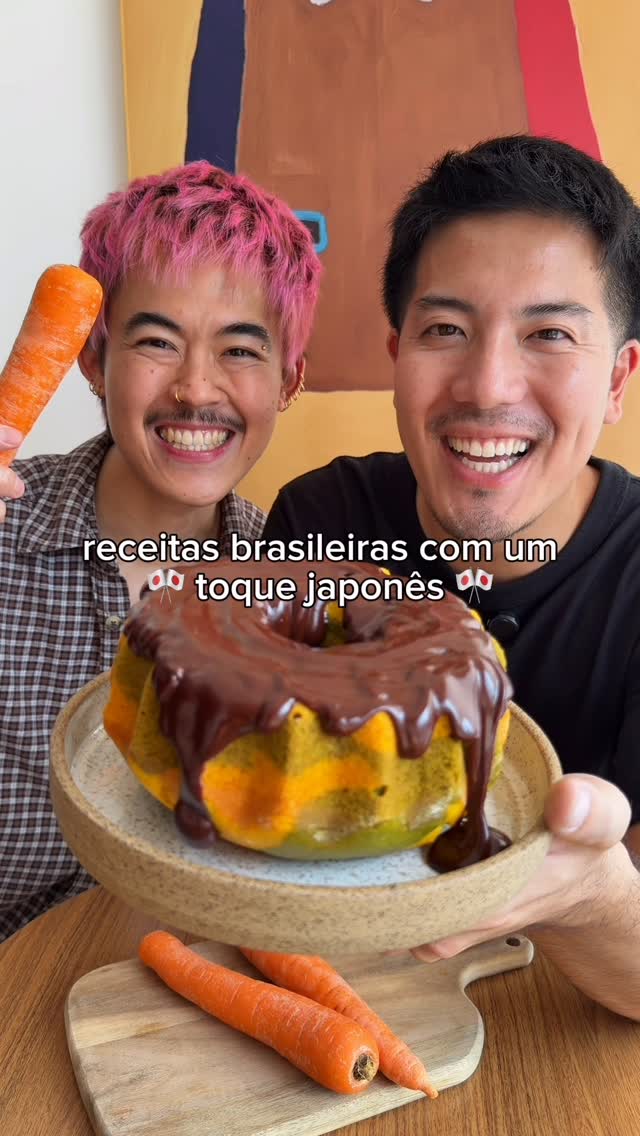 Bolo Mesclado de Cenoura com Matcha